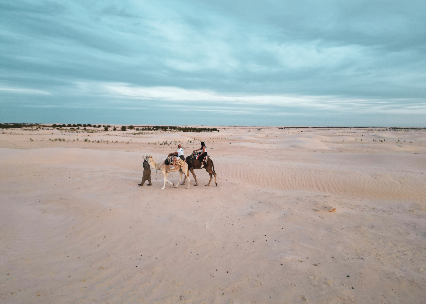 Dunes de Sabria au coucher du soleil – Sahara tunisien